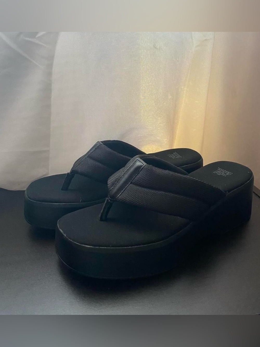 wild fable Black Platform Flip Flop Sandals